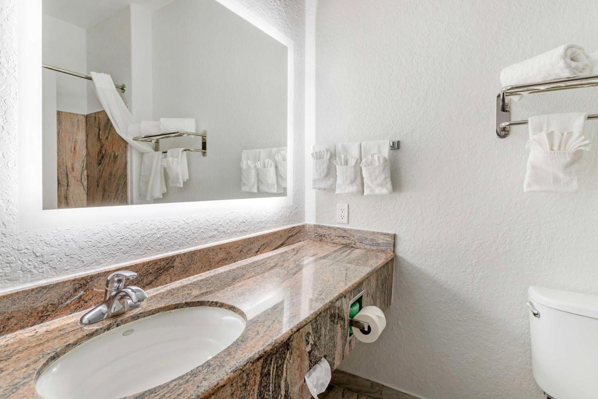 Surestay Plus By Best Western Texas City I-45 Exteriér fotografie